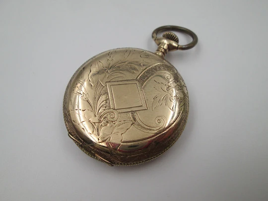 Reloj bolsillo saboneta Victory. Chapado en oro. Tapas decoradas. Cuerda remontoir. 1910