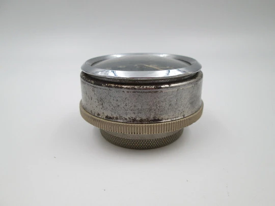 Reloj consola automóvil Kienzle. Metal plateado. Dial negro. Cuerda ocho días. 1940