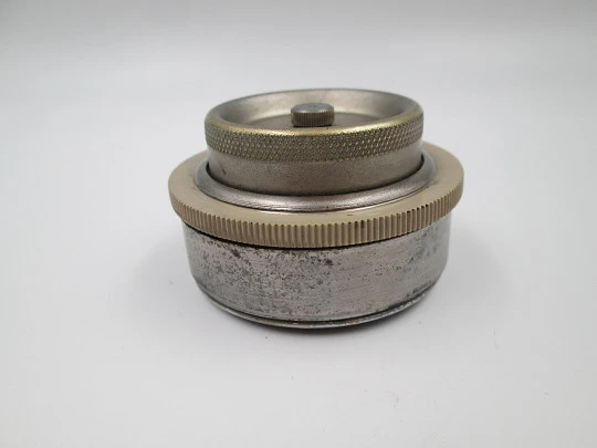 Reloj consola automóvil Kienzle. Metal plateado. Dial negro. Cuerda ocho días. 1940