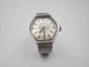 Reloj de mujer Nesvier. Cuerda manual. Plata de ley 835. Brazalete. Suiza. 1970