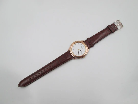 Reloj de vestir de cuarzo para caballero Seiko. Acero y chapado en oro. Calendario. 1980