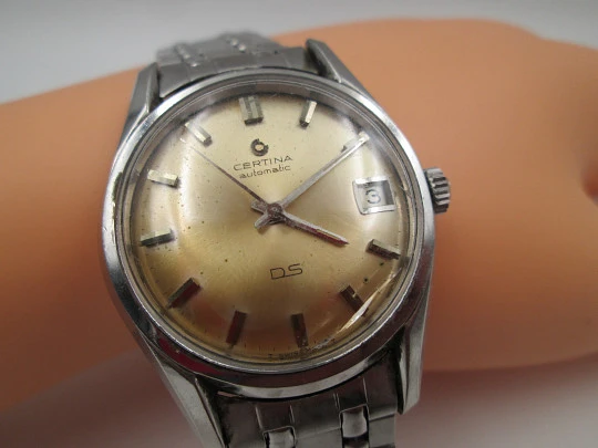 Reloj deportivo automático Certina DS. Acero inoxidable. Calendario. Brazalete. 1960