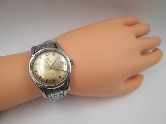 Reloj deportivo automático Certina DS. Acero inoxidable. Calendario. Brazalete. 1960 Reloj deportivo automático Certina DS. Acero inoxidable. Calendario. Brazalete. 1960