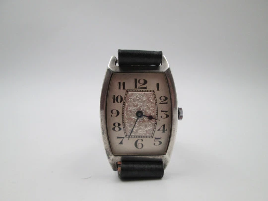 Reloj plata de ley 875 milésimas. Cuerda manual. Correa piel. Suiza. 1940