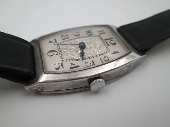 Reloj plata de ley 875 milésimas. Cuerda manual. Correa piel. Suiza. 1940