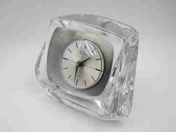 Reloj sobremesa Daum Electric. Cristal y metal plateado. 1960. Francia