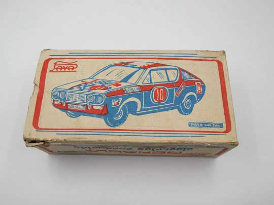 Renault 12 remote controlled electric rally car. Paya Toys. Lithographed tinplate. Box. 1970's