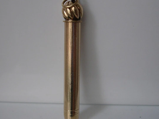 Retractable propelling pencil. Gold plated. Sampson Mordan. 1900. Ring