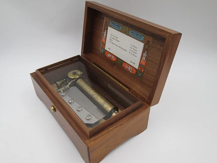 Reuge Sainte Croix 4 Song Swiss Wind Up Mechanism Music Box | El