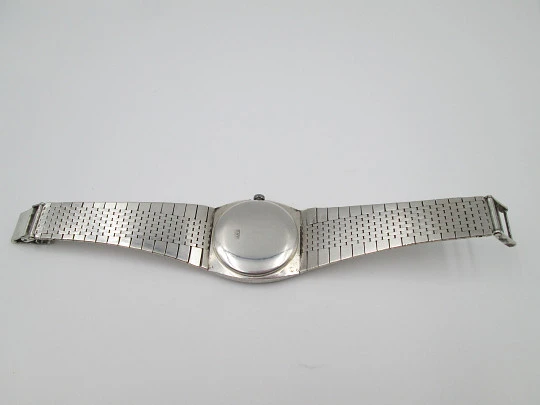 Rhone. 800 sterling silver. Manual wind. Bracelet. Grey dial. Swiss. 1970's