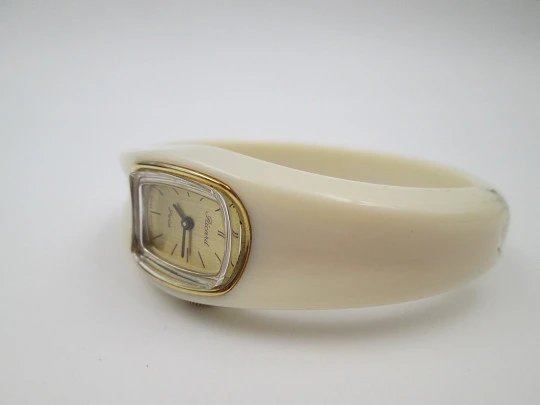 Ricard ladies bracelet / wristwatch. Ivory resin and gold plated. Manual wind. Swiss