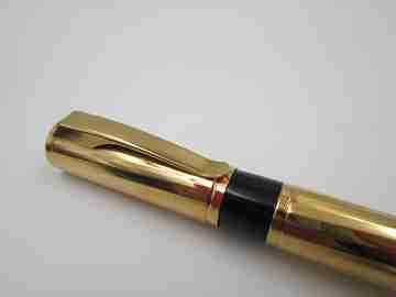 Rollerball Waterman Torsade. Resina negra y laminado oro. Diseño espiral. Caja
