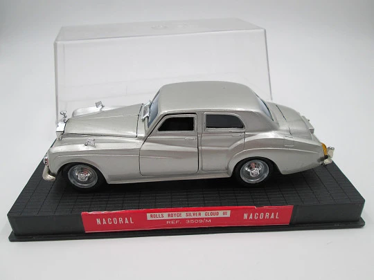 Rolls Royce Silver Cloud III coche metal. Nacoral. Escala 1:29. Estuche. 1970