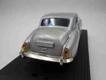 Rolls Royce Silver Cloud III miniature metal car. Nacoral. 1:29 scale. Original box. 1970's