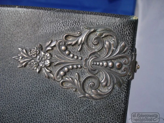 Roman missal. Leather covers. Metal clasps. France. 1867
