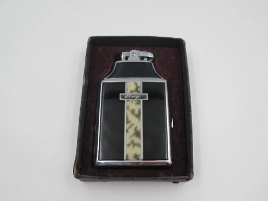 Ronson Mastercase art deco lighter with cigarette case. Silver plated & bitone enamel