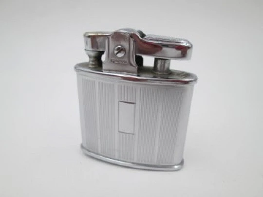 Ronson Standard petrol lighter. 1940's. Silver plated. England. Lines pattern