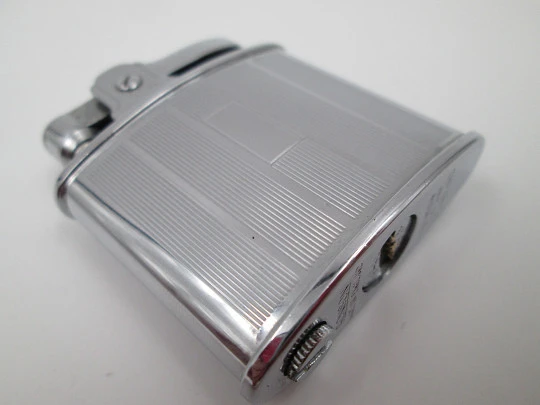 Ronson Standard petrol lighter. 1940's. Silver plated. England. Lines pattern