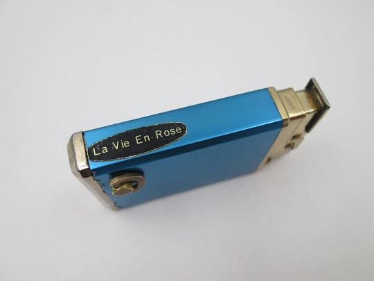 Royal MR-500 musical butane pocket lighter. Bitone metal. Original box. Japan. 1960's Royal MR-500 musical butane pocket lighter. Bitone metal. Original box. Japan. 1960's