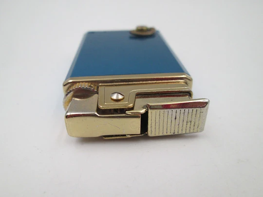 Royal MR-500 musical butane pocket lighter. Bitone metal. Original box. Japan. 1960's Royal MR-500 musical butane pocket lighter. Bitone metal. Original box. Japan. 1960's