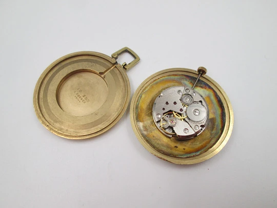 Royce. Gold plated case (Silvan Kocher). Manual wind. Press back. Golden dial. 1960's