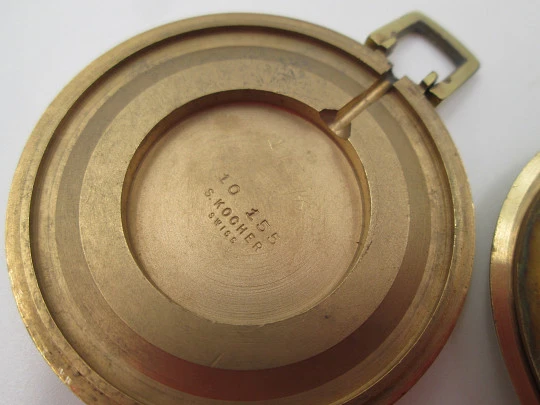 Royce. Gold plated case (Silvan Kocher). Manual wind. Press back. Golden dial. 1960's