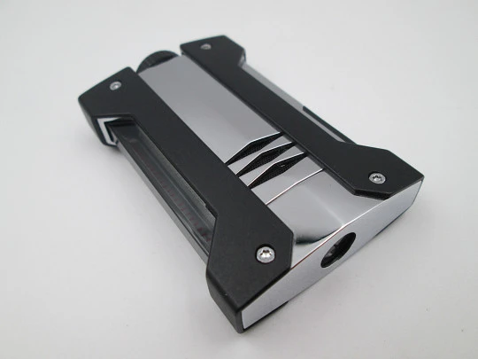 S.T. Dupont Defi Extreme torch flame gas lighter. Black resin and chrome metal. 2020's S.T. Dupont Defi Extreme torch flame gas lighter. Black resin and chrome metal. 2020's