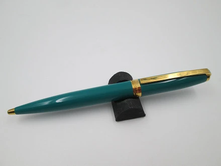 St Dupont Fidelio Ballpoint Pen Green Lacquer Gold Plated | El