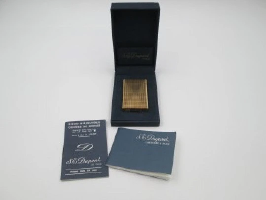 S.T. Dupont lighter. 20 micron gold plated. Diamond pattern. Box & instructions