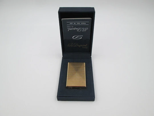 S.T. Dupont lighter. 20 micron gold plated. Diamond pattern. Box & instructions