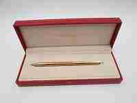 S.T. Dupont París Classique ballpoint pen. Gold plated metal. Original box. 1990's. France