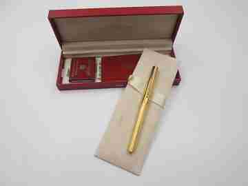 S.T. Dupont París Classique fountain pen. 925 sterling silver vermeil. Box. 2000's
