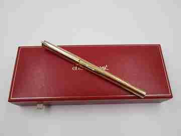 S.T. Dupont París Classique fountain pen. Gold plated metal. 18k nib. Box. 1990's. France