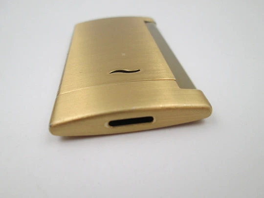 S.T. Dupont Paris Slim 7 torch flame gas lighter. Gold plated metal. France. 2020's S.T. Dupont Paris Slim 7 torch flame gas lighter. Gold plated metal. France. 2020's