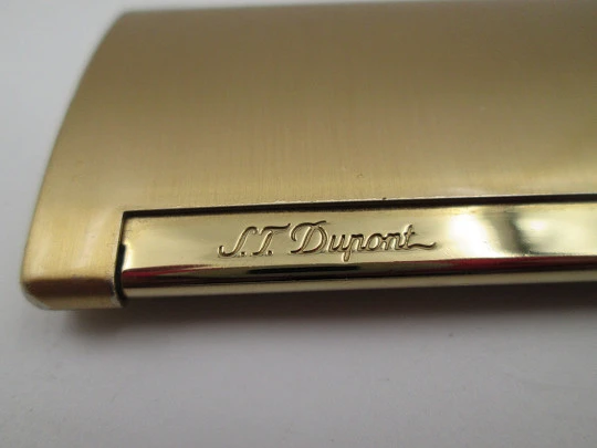 S.T. Dupont Paris Slim 7 torch flame gas lighter. Gold plated metal. France. 2020's S.T. Dupont Paris Slim 7 torch flame gas lighter. Gold plated metal. France. 2020's