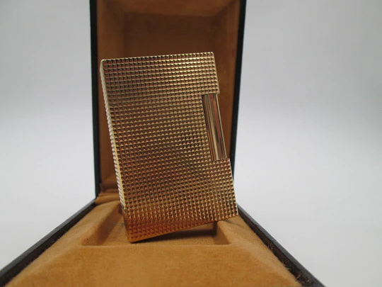 S.T. Dupont Paris. Gold plated metal. Diamond pattern. 1990's. Box