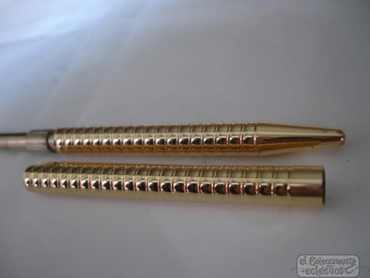 S.T. Dupont. 20 microns gold-plated. 1980's. France. Waves