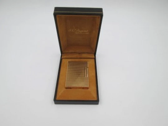 S.T. Dupont. Chapado oro. Patrón diamante. Francia. 1990. Caja