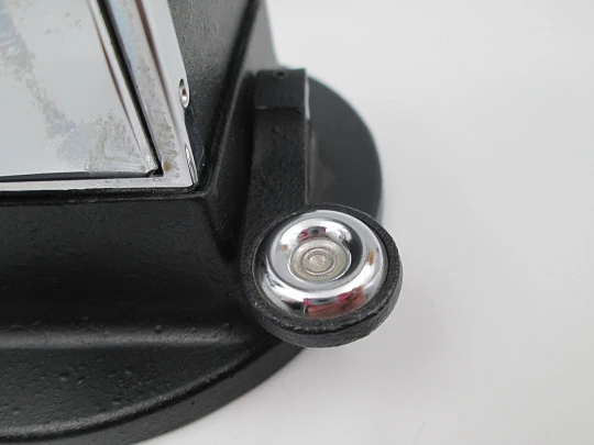 Sacapuntas de escritorio a manivela El Casco M-430 CN. Acero cromado y lacado negro