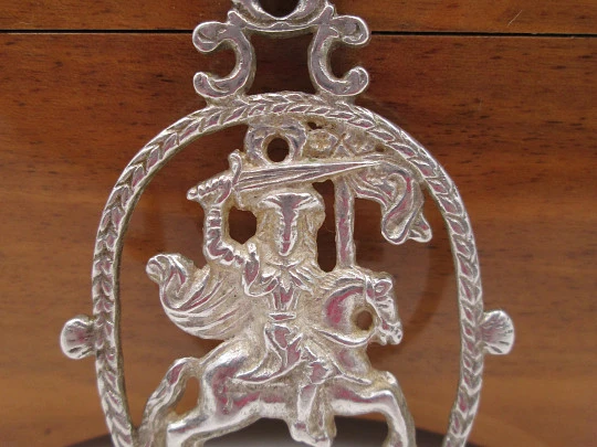 Saint James Moor-slayer silver medal. Shells motifs. Wheat ears edge. 18th century. Spain