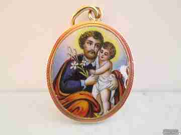 Saint Joseph with the Infant Jesus. 9 carat gold. 1920's. Enamel. Spain