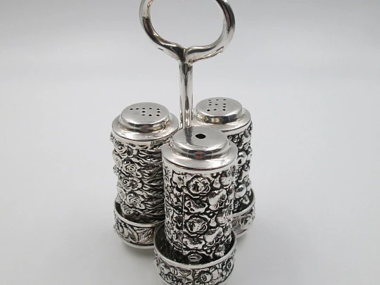 Salt & pepper shakers cruet set. Sterling silver. Base with handle