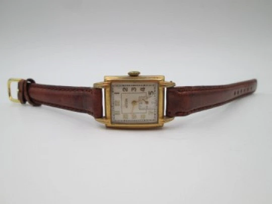 Samovar ladie's wristwatch. Manual wind. Gold plated & steel. Leather strap. 1940's