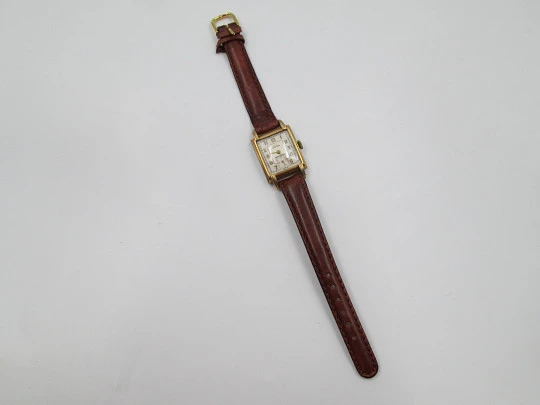 Samovar ladie's wristwatch. Manual wind. Gold plated & steel. Leather strap. 1940's