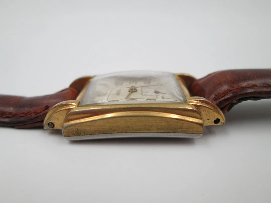 Samovar ladie's wristwatch. Manual wind. Gold plated & steel. Leather strap. 1940's