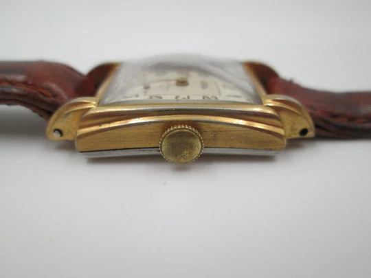 Samovar ladie's wristwatch. Manual wind. Gold plated & steel. Leather strap. 1940's