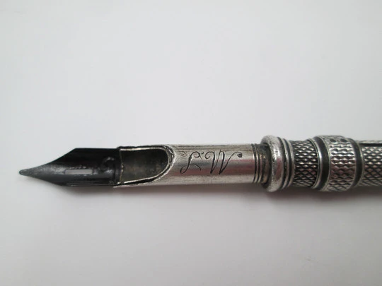 Sampson Mordan dip pen & propelling pencil combo. Sterling silver. 1880. UK