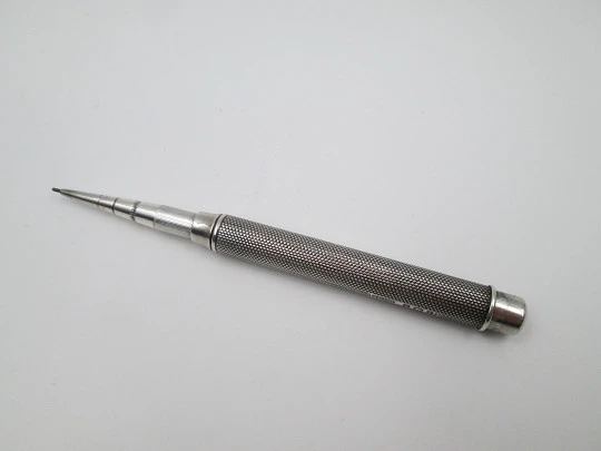 Sampson Mordan Everpoint 1843 mechanical propelling twist pencil. Sterling silver. 1900's