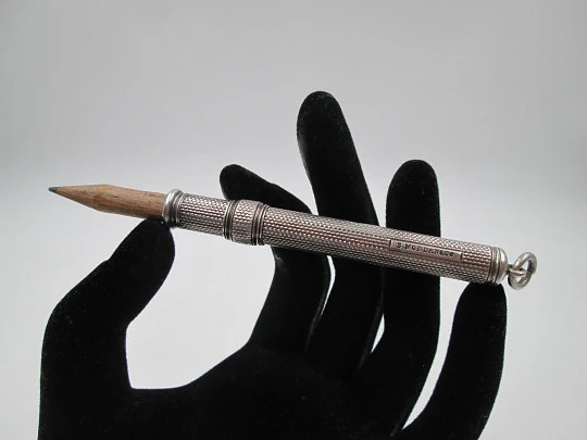 Sampson Mordan extendable pencil. Sterling silver. 1900s. United Kingdom