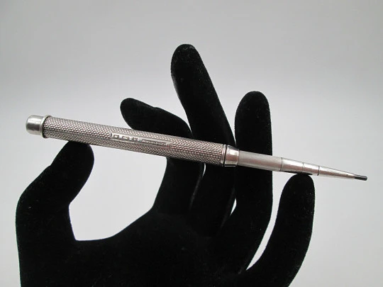 Sampson Mordan mechanical propelling pencil. Sterling silver. 1916